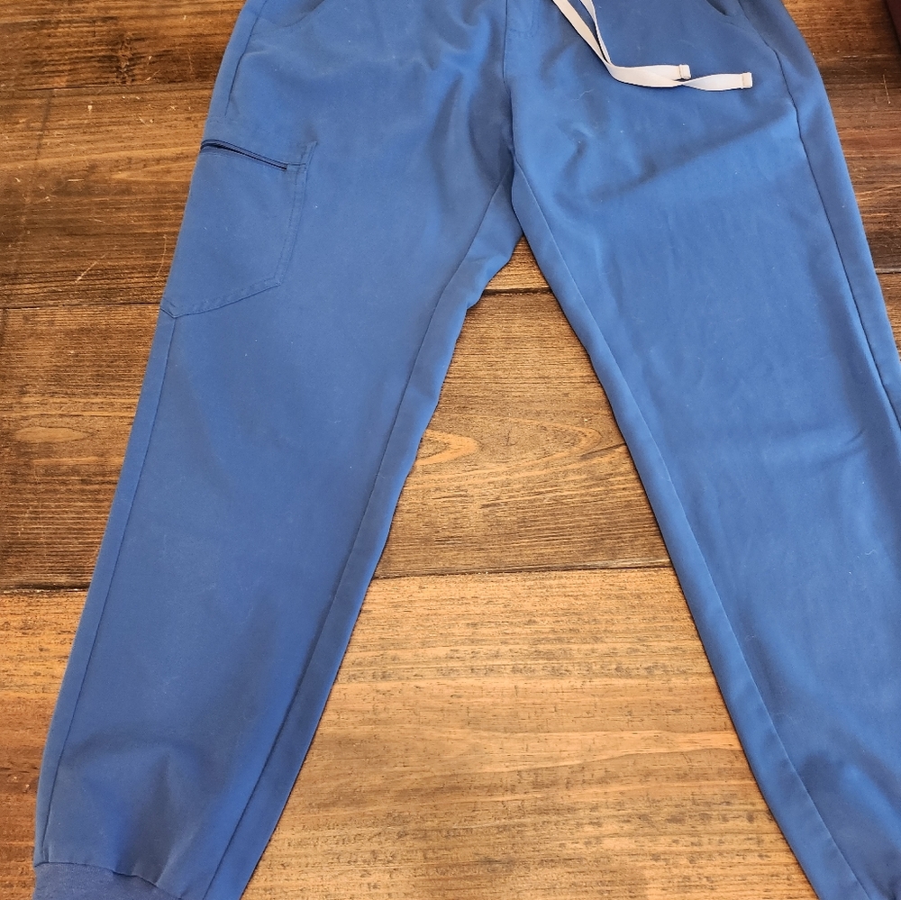 Figs royal blue M